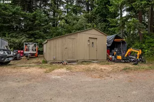 91382 Grinnell Ln, Coos Bay, OR 97420 - Photo 36