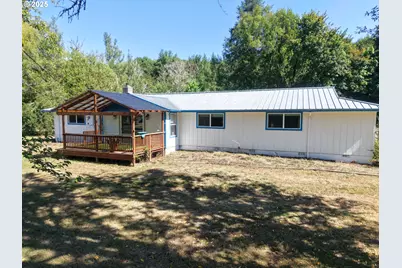 60031 Fairview Rd, Coquille, OR 97423 - Photo 2