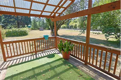 60031 Fairview Rd, Coquille, OR 97423 - Photo 12
