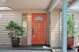 4125 SW Vesta St, Portland, OR 97219 - Photo 4