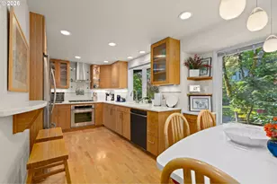 4125 SW Vesta St, Portland, OR 97219 - Photo 16