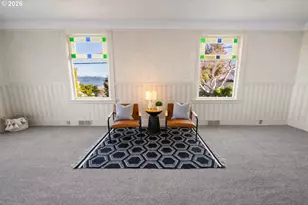 708 33rd St, Astoria, OR 97103 - Photo 4