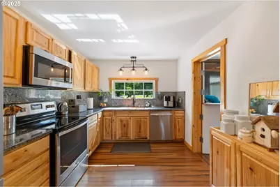 99996/99972 Lone Pine Ln, Myrtle Point, OR 97458 - Photo 12