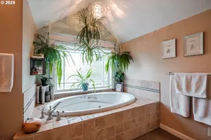 7873 Parker Ln, Turner, OR 97392 - Photo 8