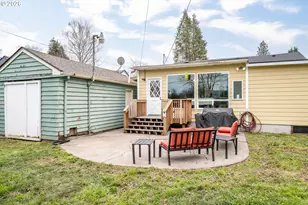 3102 Hemlock St, Longview, WA 98632 - Photo 10