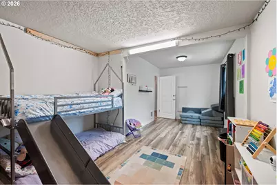 3102 Hemlock St, Longview, WA 98632 - Photo 8