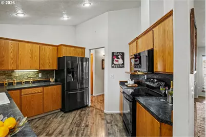 2662 S 12th St, Lebanon, OR 97355 - Photo 14