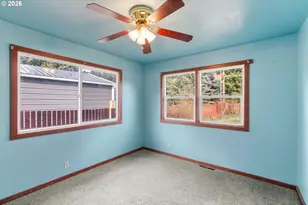 3400 Bradley Dr, Hood River, OR 97031 - Photo 10