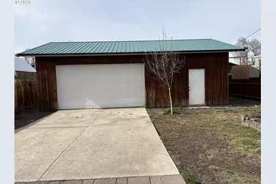 1235 NW Harwood St, Prineville, OR 97754 - Photo 2