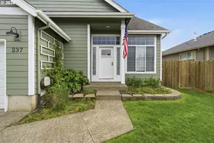 237 NW Sagan Loop, Sheridan, OR 97378 - Photo 4
