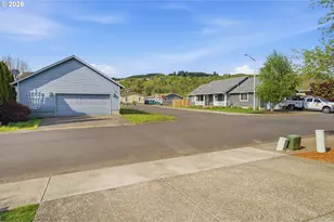 237 NW Sagan Loop, Sheridan, OR 97378 - Photo 34