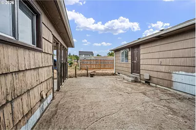 757 Berntzen Rd, Eugene, OR 97402 - Photo 34