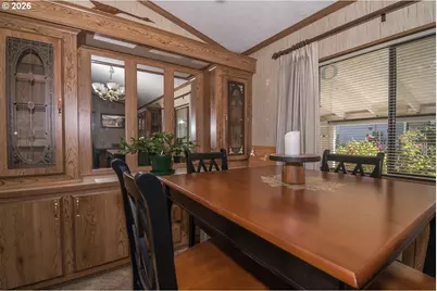 17460 NE Glisan St #11, Portland, OR 97230 - Photo 8