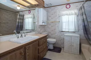 17460 NE Glisan St, Portland, OR 97230 - Photo 22