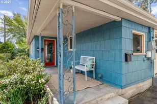 1108 13th St, Hood River, OR 97031 - Photo 6