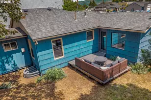 1108 13th St, Hood River, OR 97031 - Photo 8