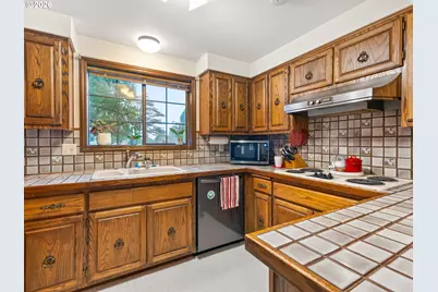 1333 SW 19th Dr, Gresham, OR 97080 - Photo 14