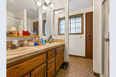 1333 SW 19th Dr, Gresham, OR 97080 - Photo 18