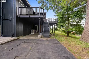 404 Chinook Ave, Astoria, OR 97103 - Photo 42