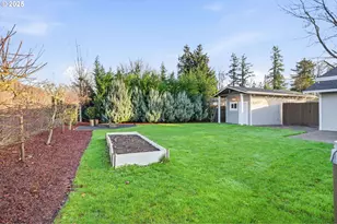 336 Acacia Ave, Woodburn, OR 97071 - Photo 32