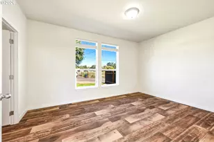 111 NW Vanderpool St, Dufur, OR 97021 - Photo 14