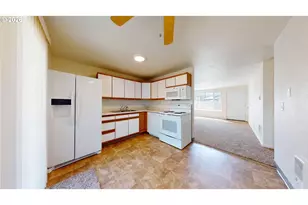 16656 SE Moon Ave, Milwaukie, OR 97267 - Photo 8