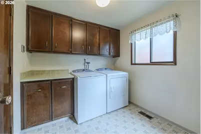 3365 Buckingham Ave, Eugene, OR 97401 - Photo 18