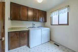 3365 Buckingham Ave, Eugene, OR 97401 - Photo 18