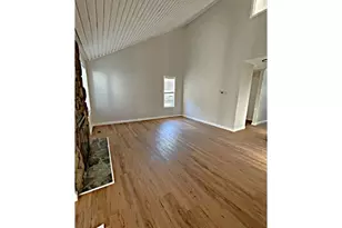 10232 SW Crystal St, Beaverton, OR 97008 - Photo 4