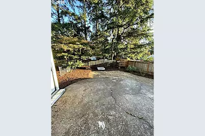 10232 SW Crystal St, Beaverton, OR 97008 - Photo 32