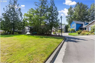 898 NE Pacific Dr, Fairview, OR 97024 - Photo 4