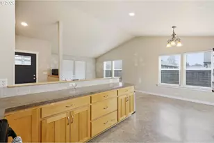 1187 Jay St, Eugene, OR 97402 - Photo 14