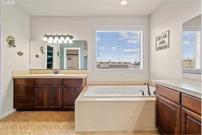 14707 Sugarpine St, Oregon City, OR 97045 - Photo 34