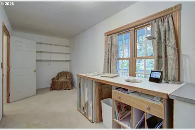 18410 S Greenview Dr, Oregon City, OR 97045 - Photo 32