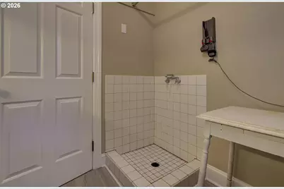 18410 S Greenview Dr, Oregon City, OR 97045 - Photo 16