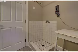 18410 S Greenview Dr, Oregon City, OR 97045 - Photo 16