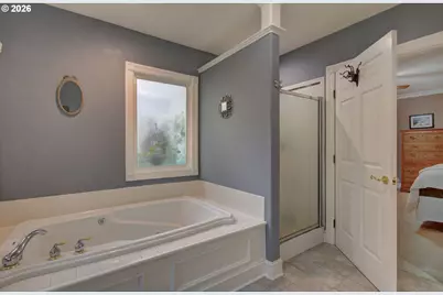18410 S Greenview Dr, Oregon City, OR 97045 - Photo 36