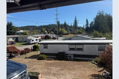 430 23rd St, Myrtle Point, OR 97458 - Photo 4