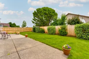 730 E 15th Cir, La Center, WA 98629 - Photo 34