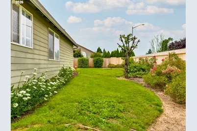 730 E 15th Cir, La Center, WA 98629 - Photo 30