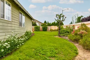730 E 15th Cir, La Center, WA 98629 - Photo 30