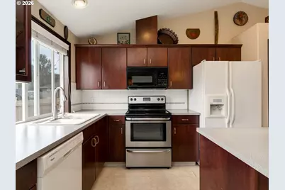 730 E 15th Cir, La Center, WA 98629 - Photo 14