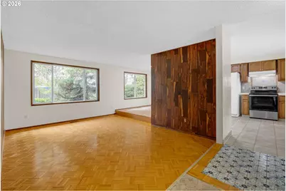 211 SW Royal Ct, Gresham, OR 97030 - Photo 16