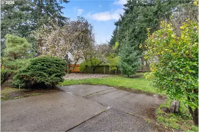 211 SW Royal Ct, Gresham, OR 97030 - Photo 32