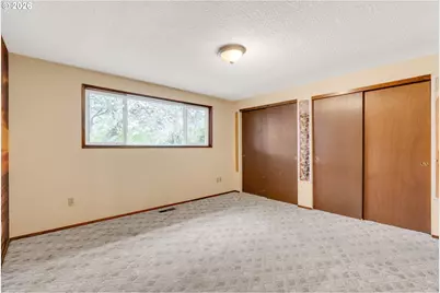 211 SW Royal Ct, Gresham, OR 97030 - Photo 20