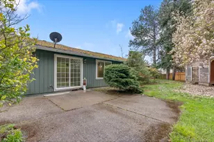 211 SW Royal Ct, Gresham, OR 97030 - Photo 30