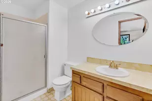 211 SW Royal Ct, Gresham, OR 97030 - Photo 22