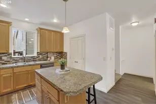 17326 SW Eirwen St, Beaverton, OR 97003 - Photo 18