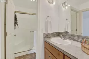 17326 SW Eirwen St, Beaverton, OR 97003 - Photo 32