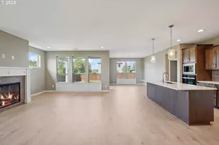 148 E 24TH Ave, La Center, WA 98629 - Photo 6